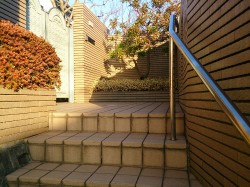 玄関アプローチ