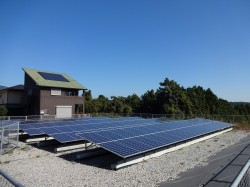 太陽光発電。それは天空の金貨。 太陽光発電。それは天空の金貨。