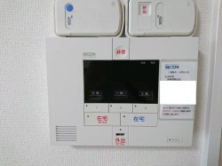 セコム